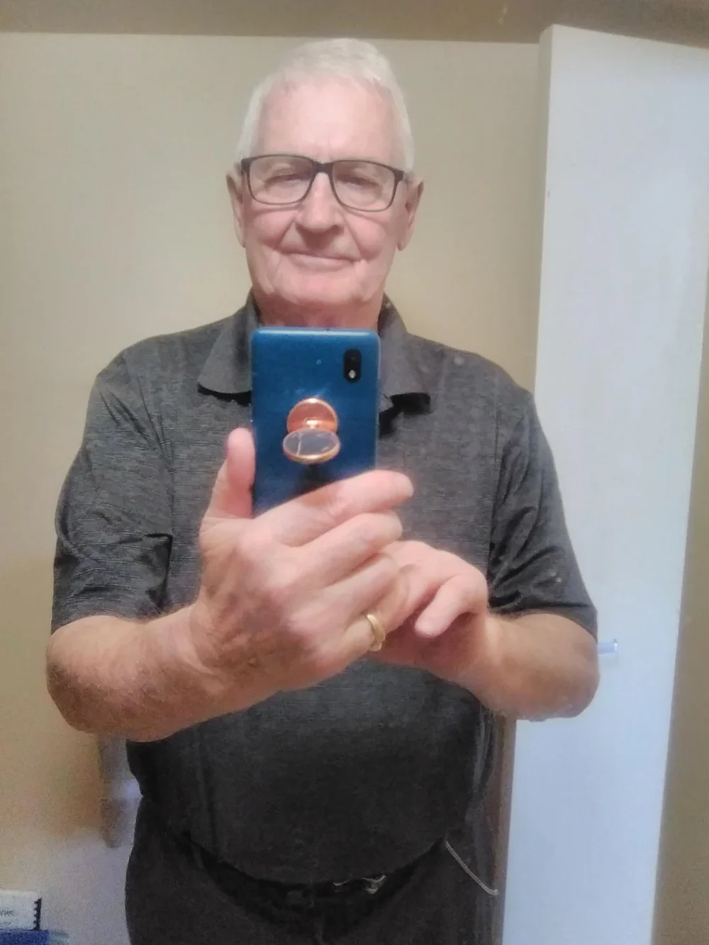 Tom R.